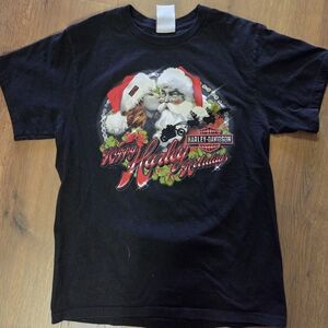 Harley-Davidson Black Tee with Festive Santa Graphic and Red Accents